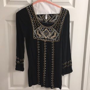 Lightweight tribal smocked shirt